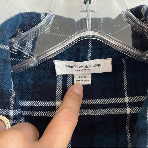 beach lunch lounge plaid long sleeve button front shirt, size M, 100% rayon - Picture 4 of 8